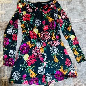 GUESS Juniors Laurena Floral Print Keyhole Romper Size M